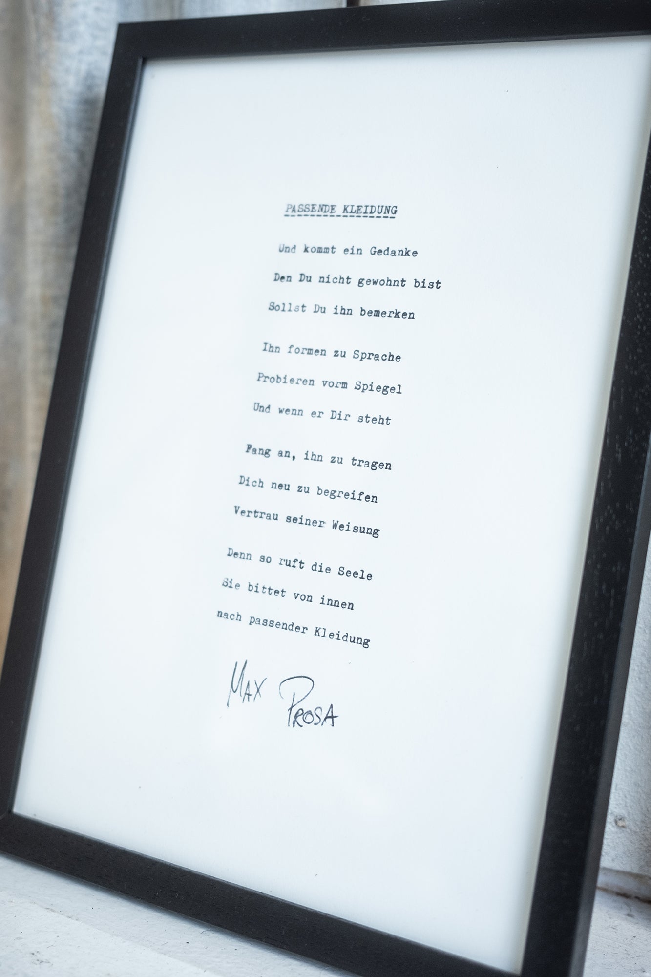 Gedicht im Rahmen "Passende Kleidung"